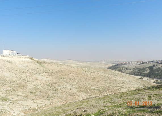Maale Adumim (right) and the Israel Police station (left) in the E1 area. E1 is meant to connect Maale Adumim to Jerusalem.